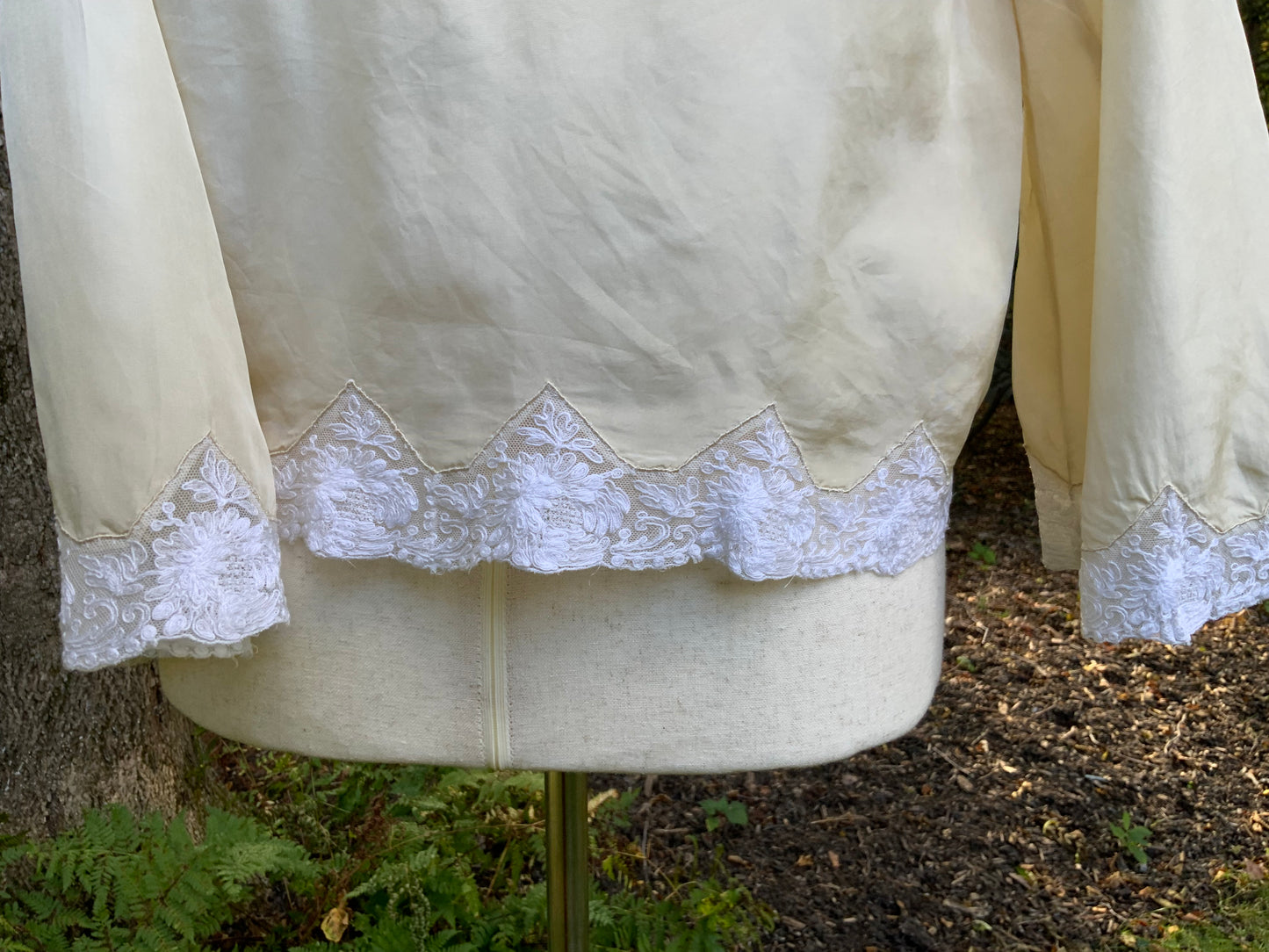 Silk Embroidered Bed Jacket - "TINA" - 20s - 30AP