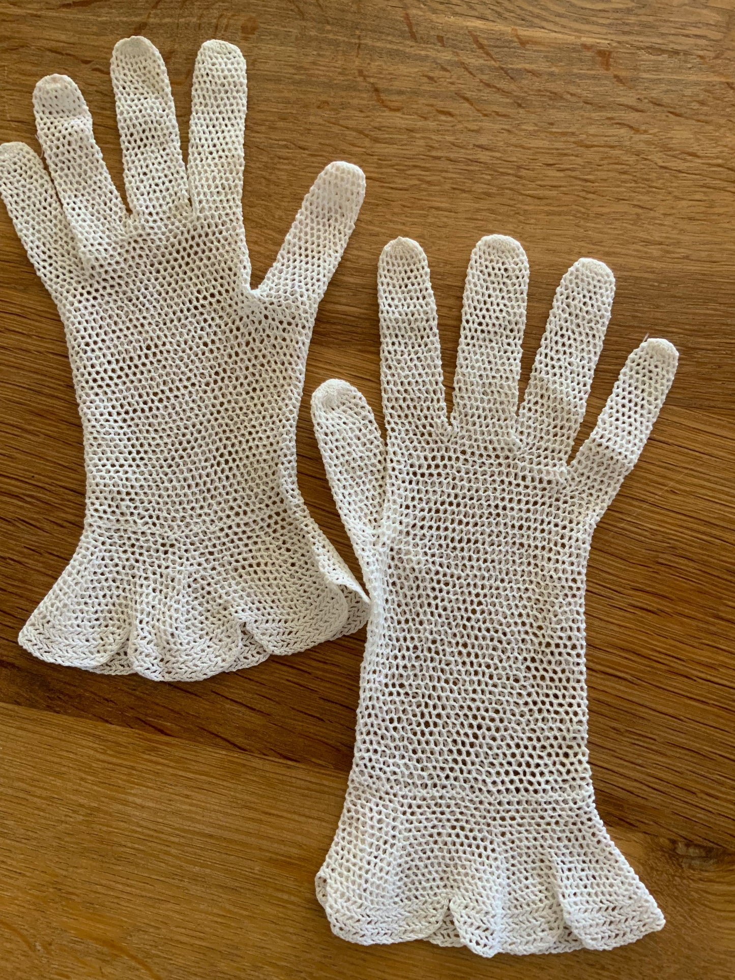 Mesh Gloves - White - 60s