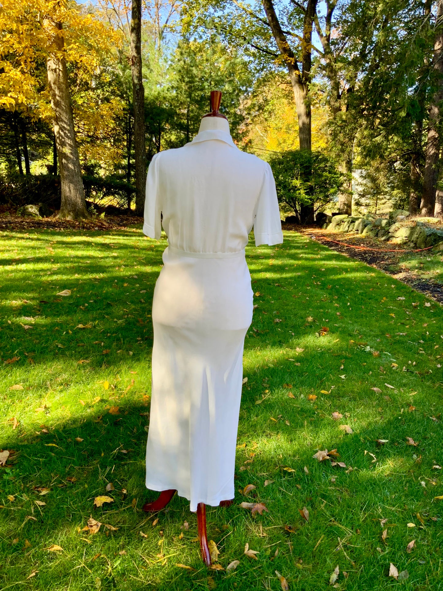 Silk Embroidered Ivory Nightgown | Bias Cut Vintage Lingerie - 40s - 40AO