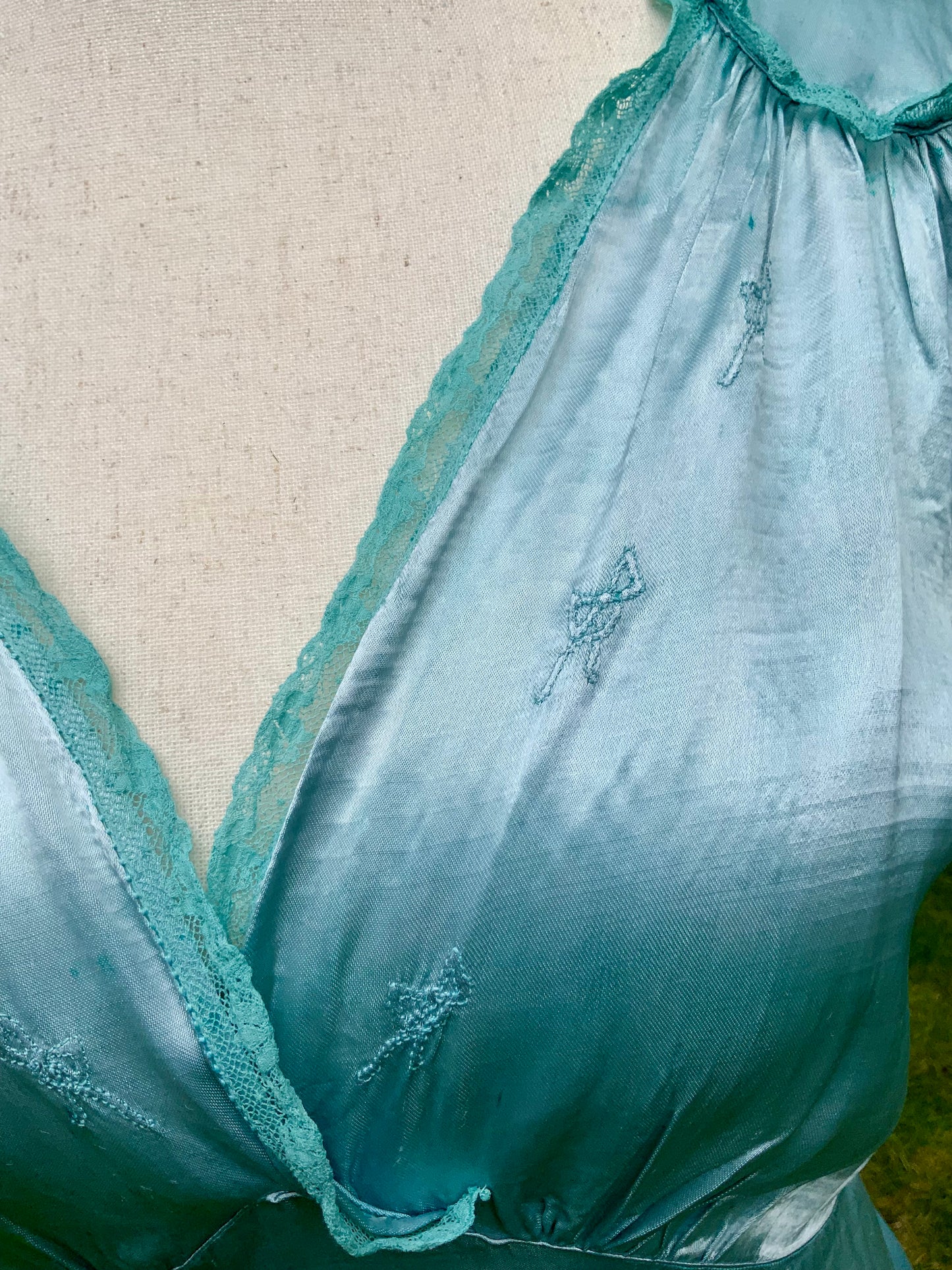 1930s Hand-Dyed Aqua Satin Nightgown. Embroidered Bow Lace Gown with Original Tie Belt
.30CU