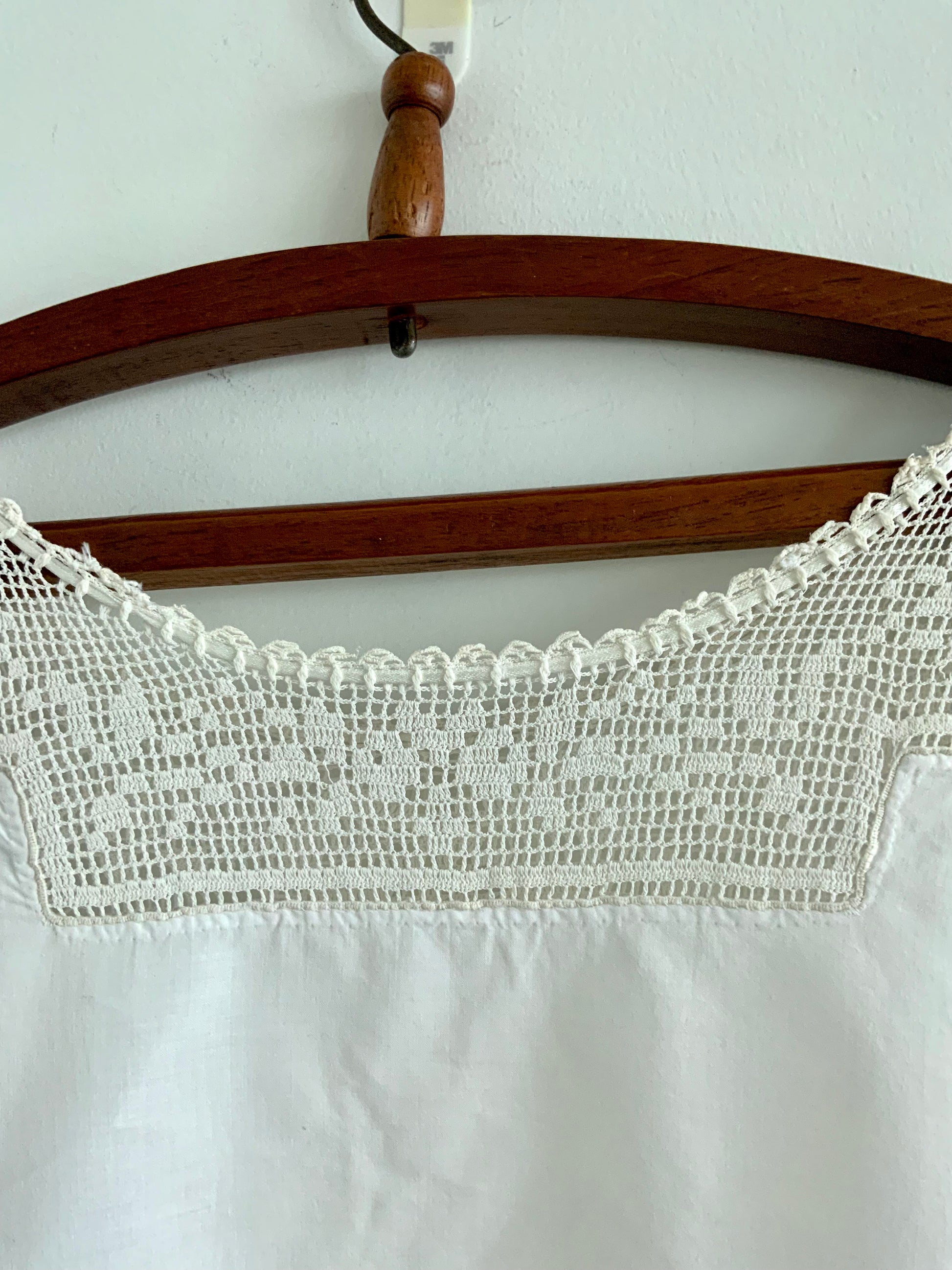 Edwardian Nightgown w/ Filet Crochet Yoke - 40s - LuluBoopVintage
